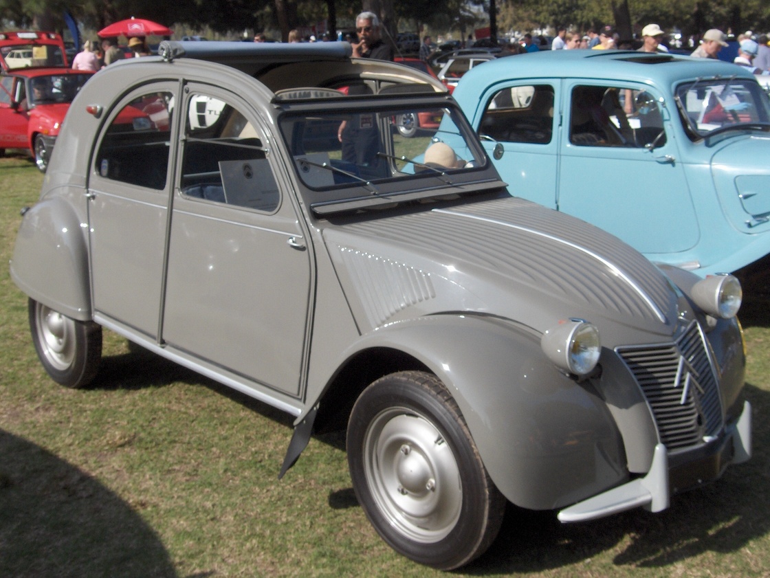 マニアックな車種ではシトロエン2CVもライバル？