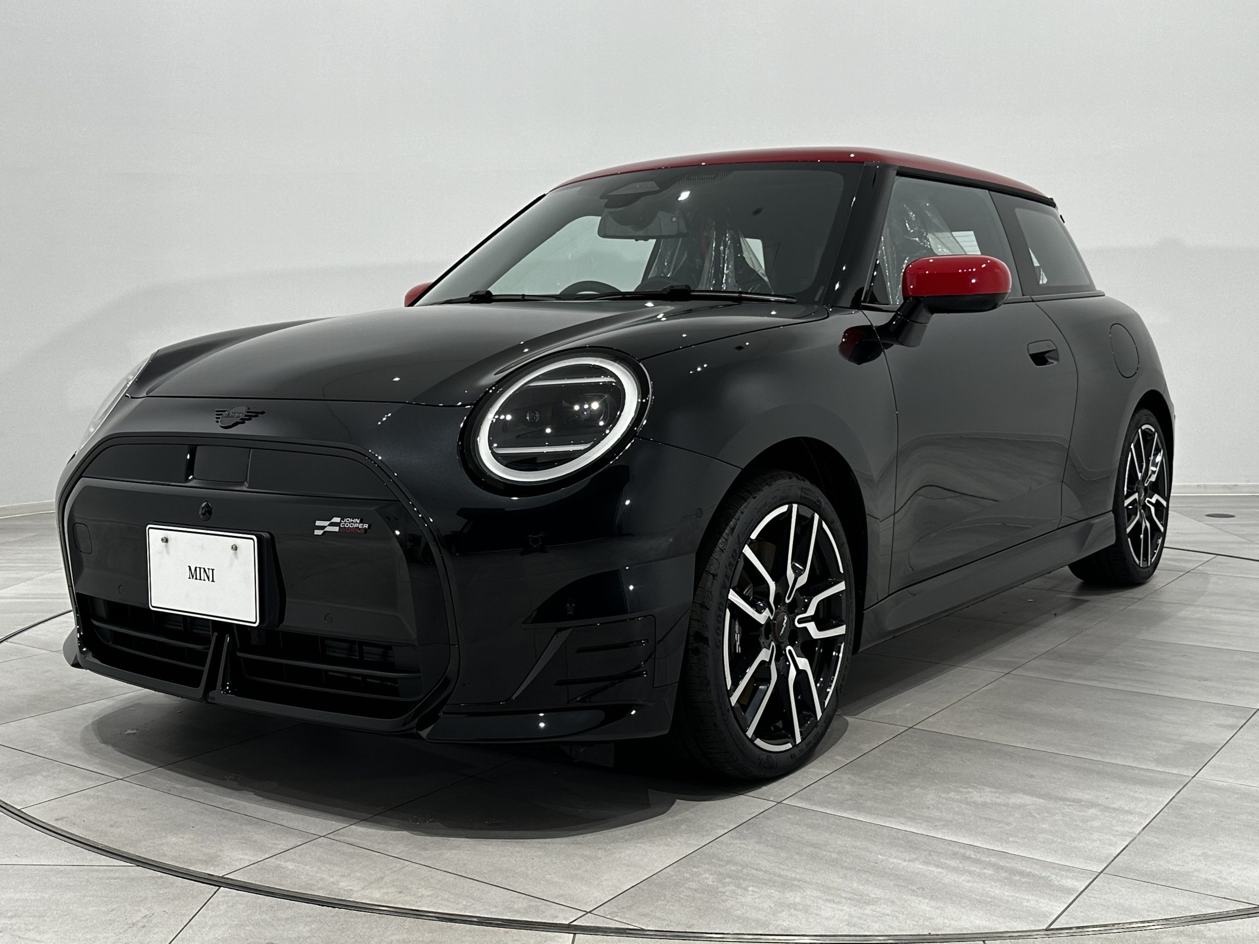 【新車】THE NEW ALL-ELECTRIC MINI COOPER 3DOOR. SE