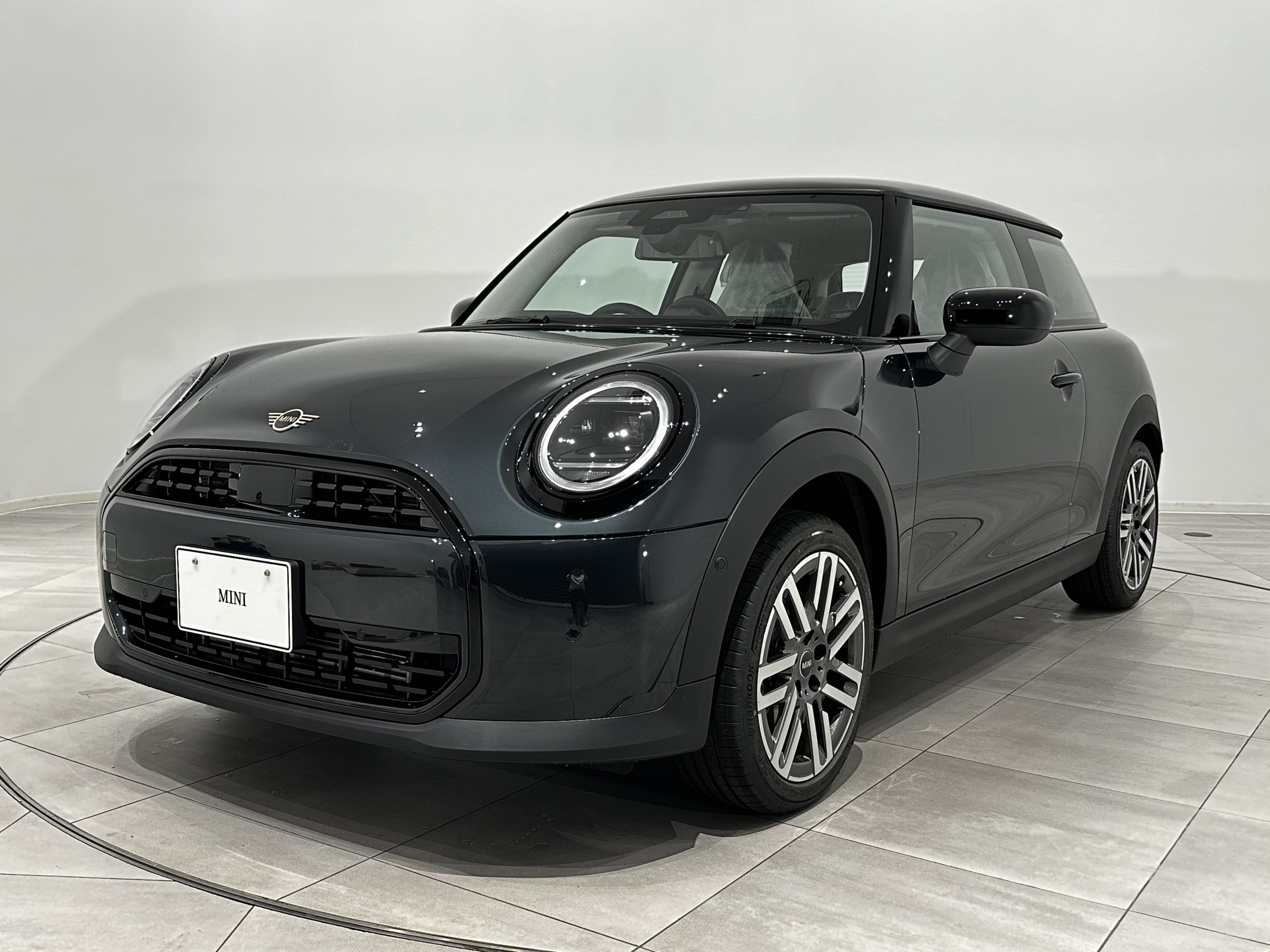 【新車】THE NEW MINI COOPER