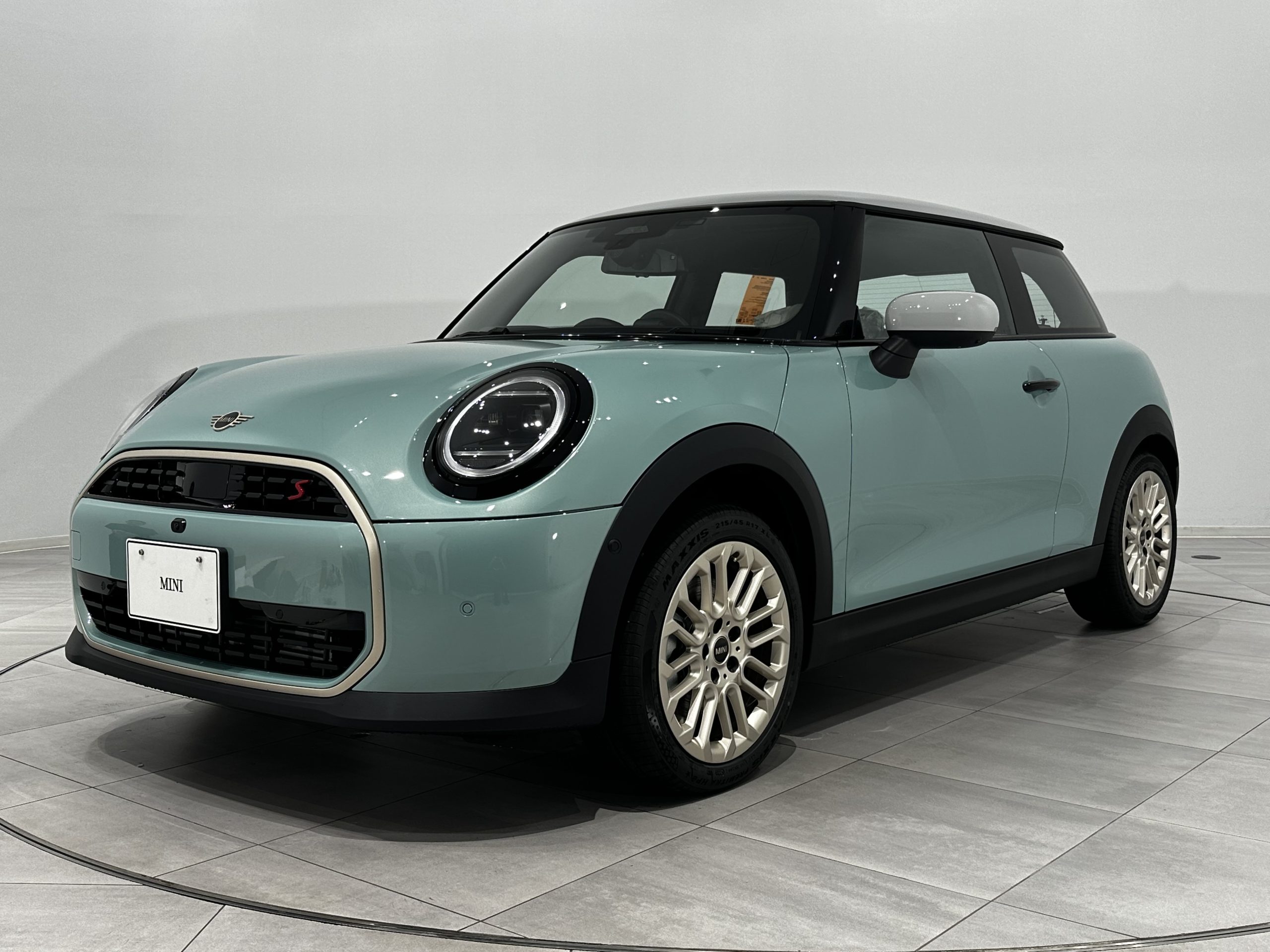 【新車】THE NEW MINI COOPER S