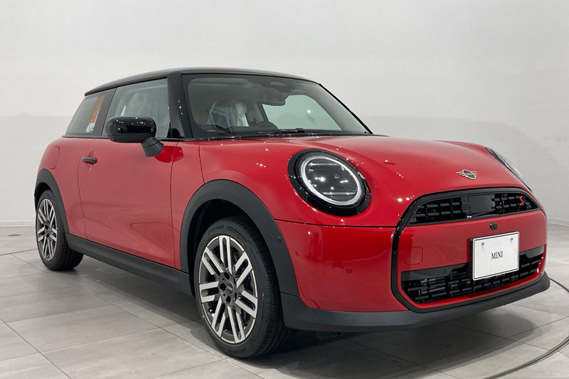 【新車】THE NEW MINI COOPER S