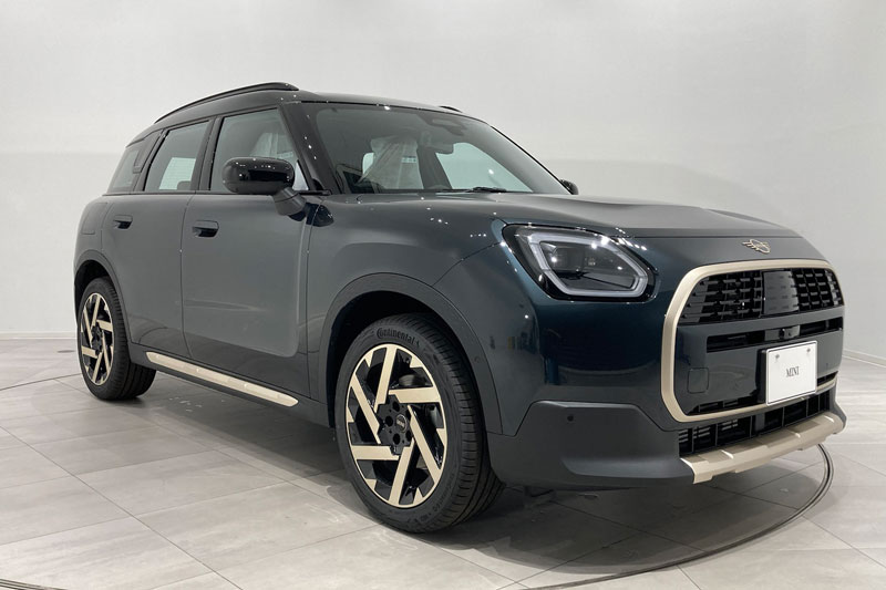 【新車】THE NEW MINI COUNTRYMAN