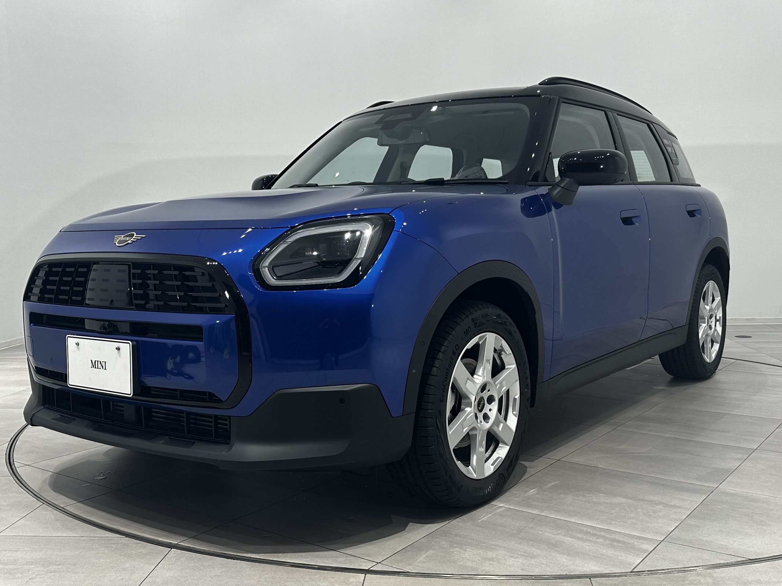 【新車】THE NEW MINI COUNTRYMAN