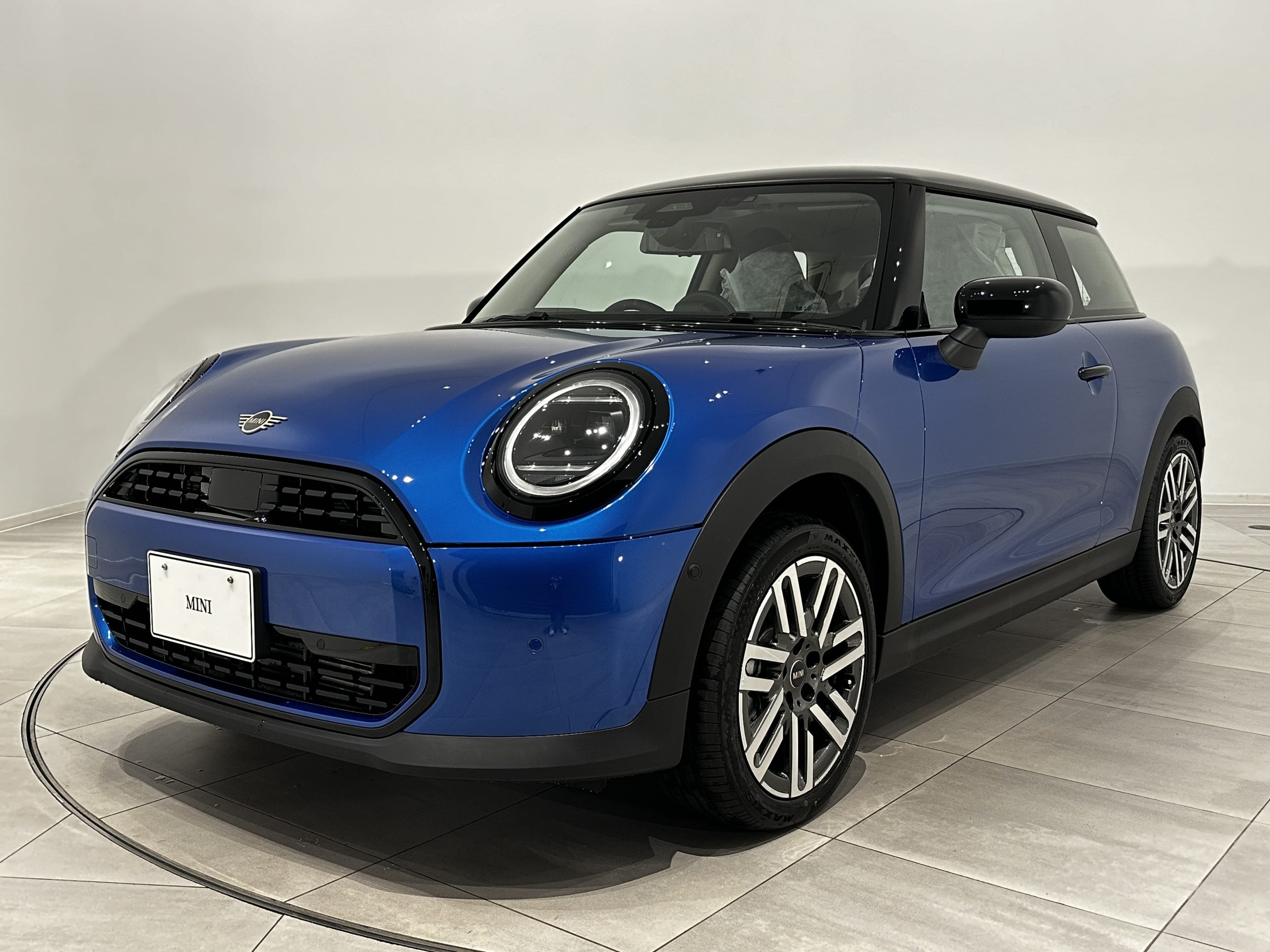 【新車】THE NEW MINI COOPER