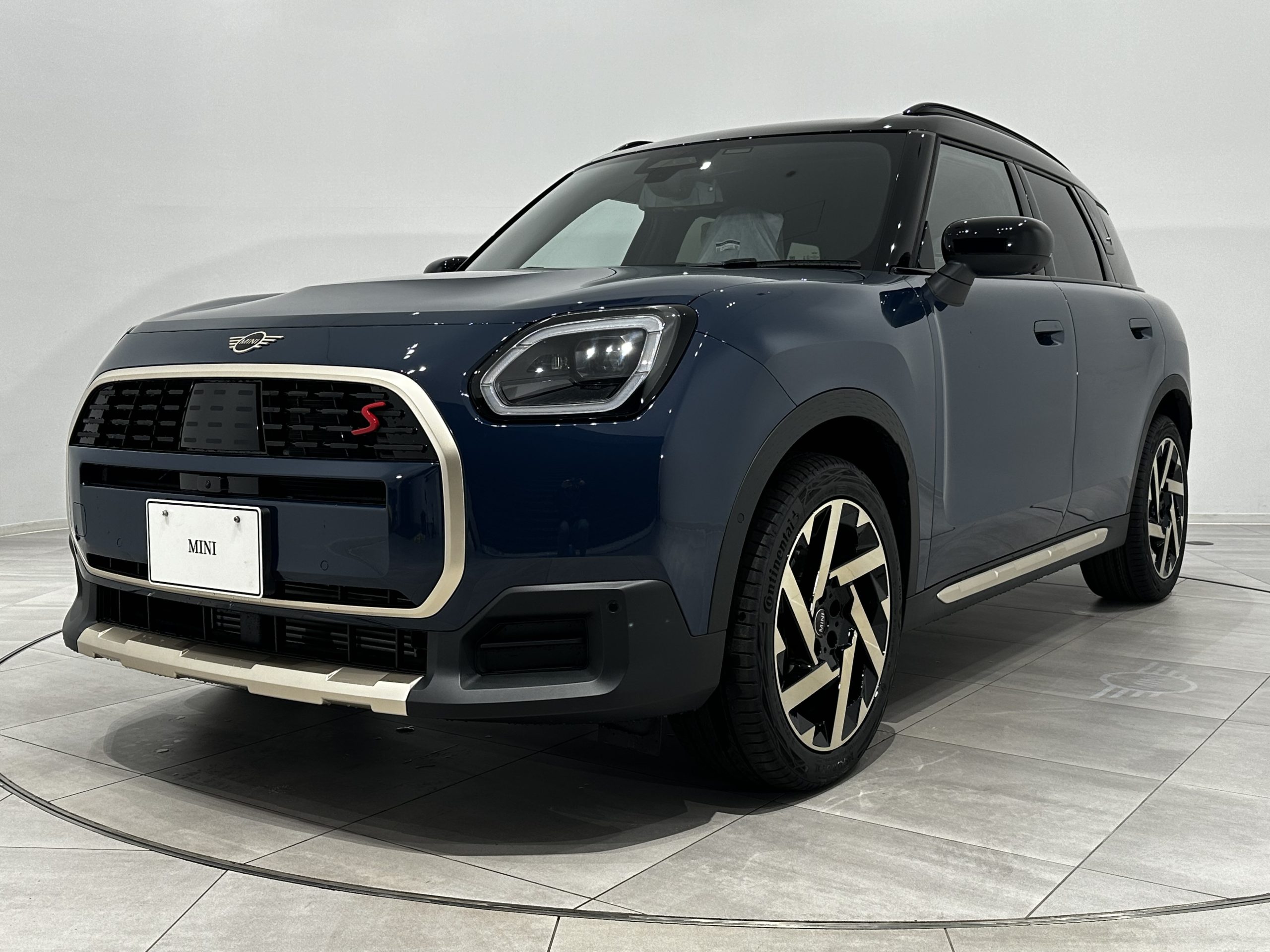 【新車】THE NEW MINI COUNTRYMAN S ALL4