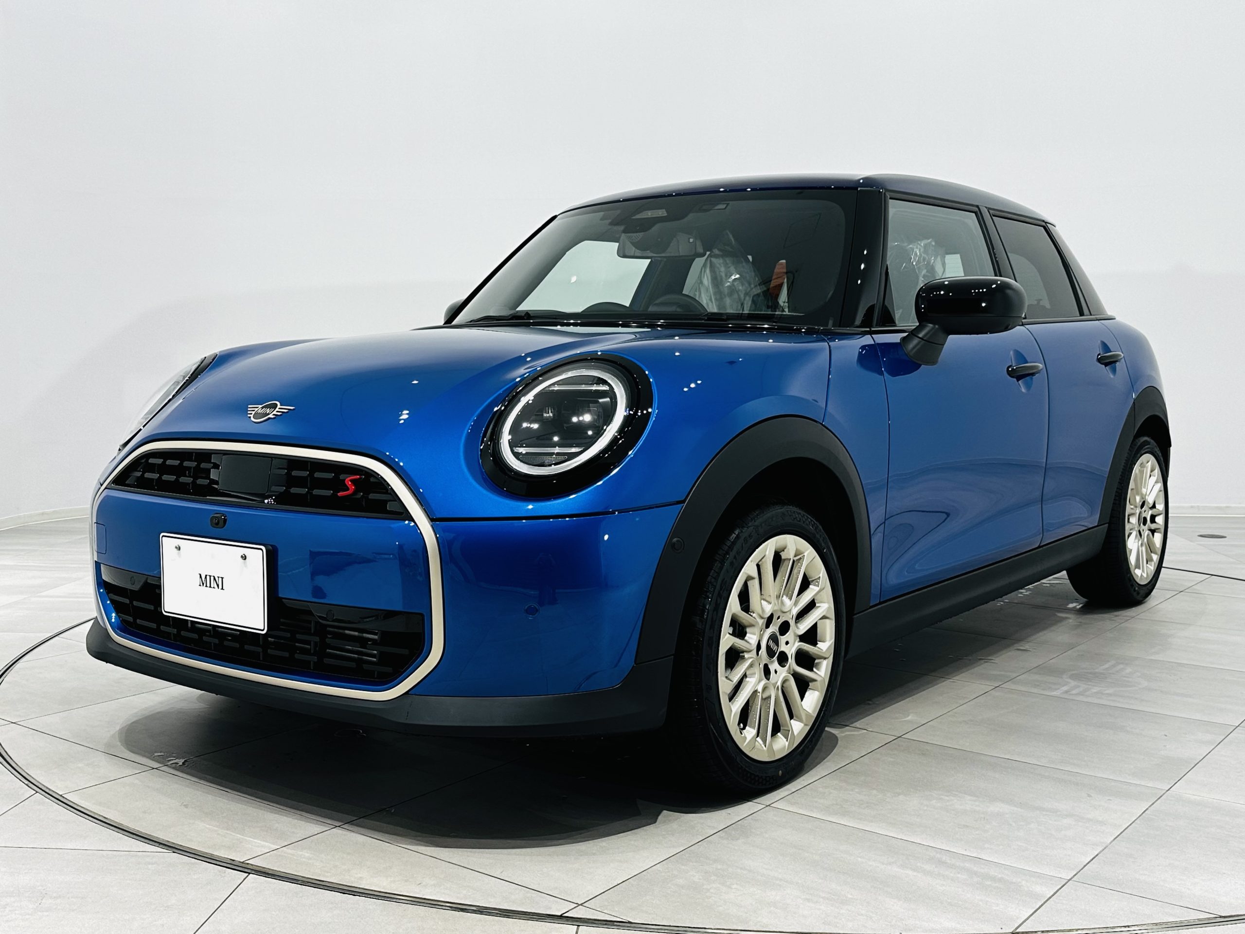 【新車】THE NEW MINI COOPER 5DOOR. S