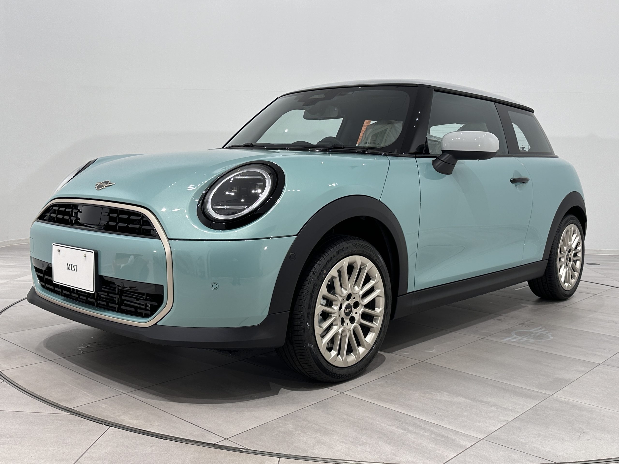 【新車】THE NEW MINI COOPER