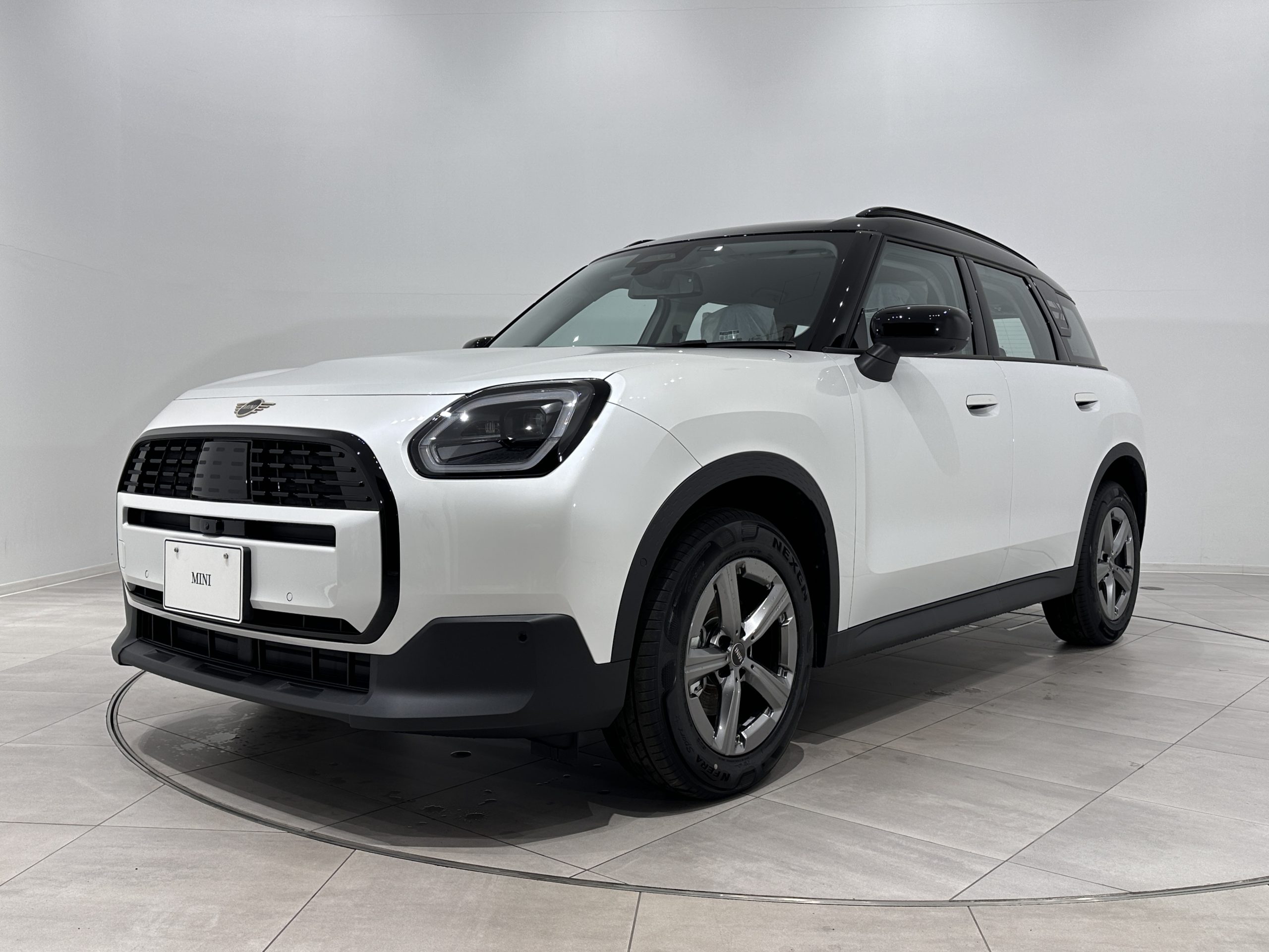 【新車】THE NEW MINI COUNTRYMAN. D