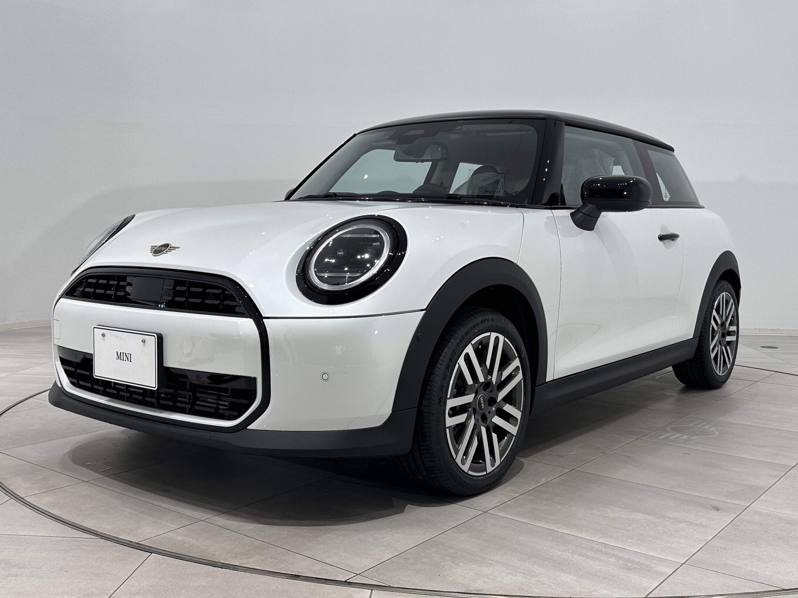【新車】THE NEW MINI COOPER C.