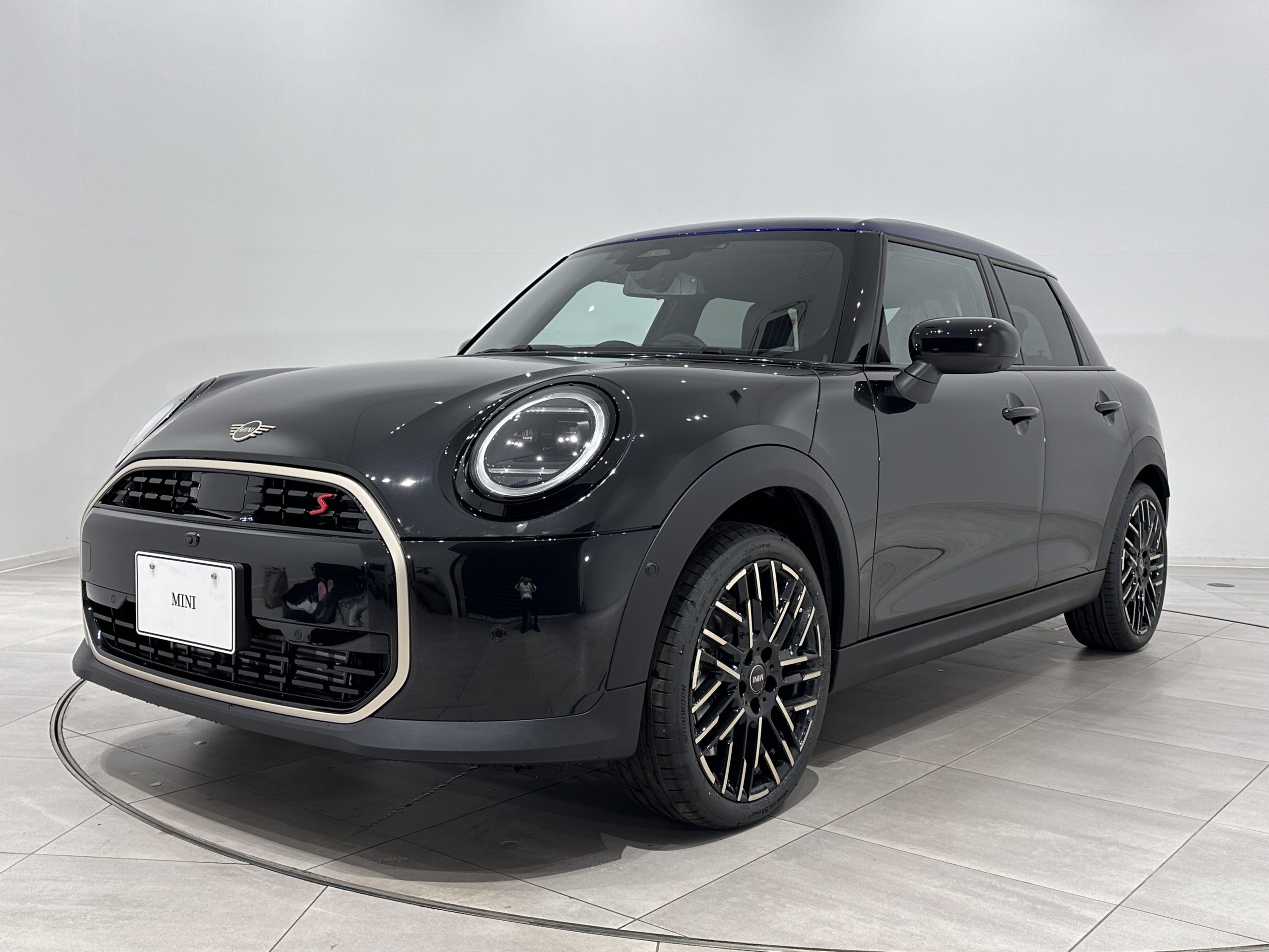 新車】THE NEW MINI COOPER. S – MINI Village Tokyo