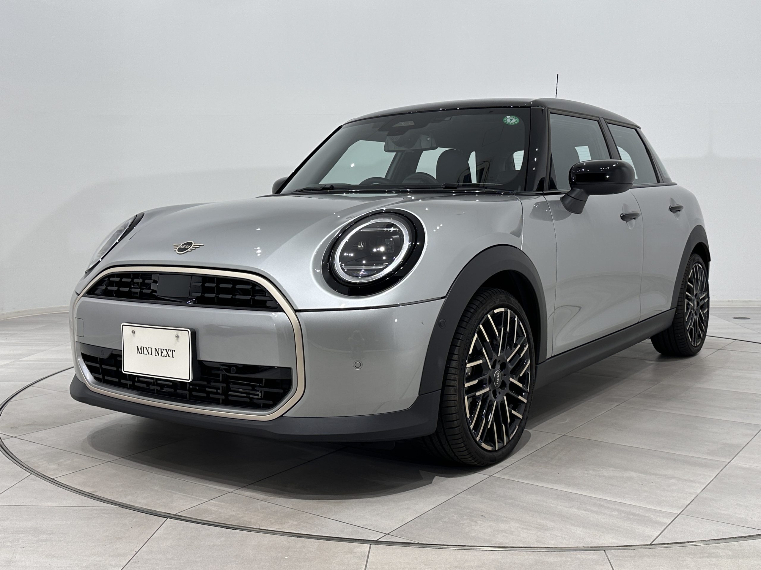 MINI COOPER (5 DOOR) C
