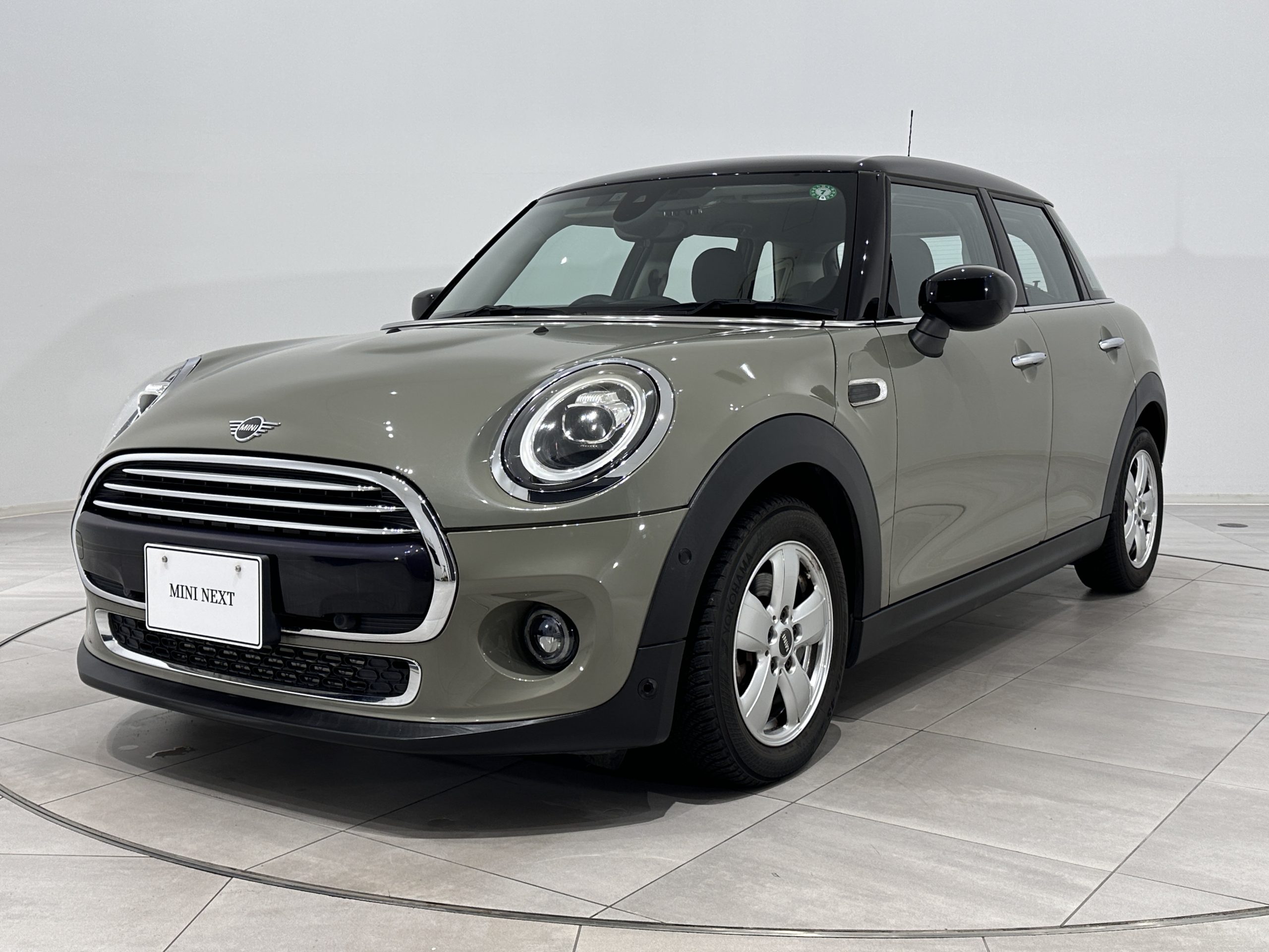 MINI COOPER D 5 DOOR.