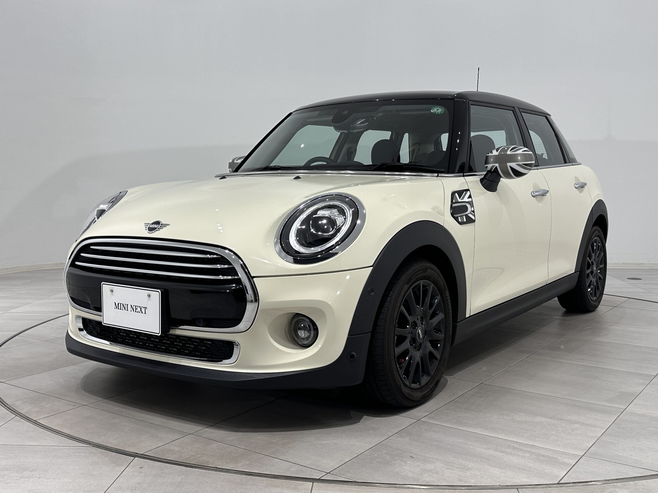 MINI COOPER D 5 DOOR.