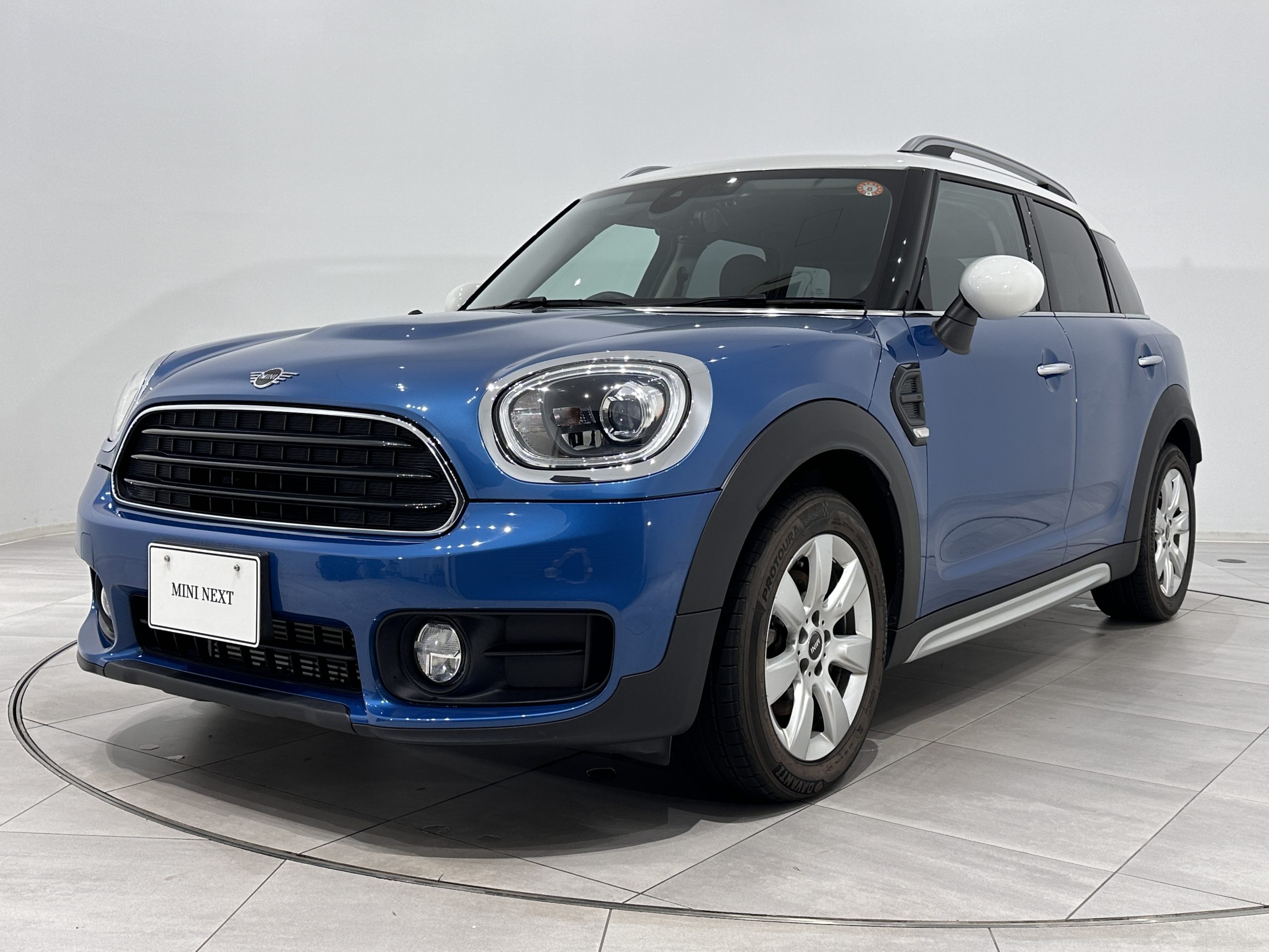 MINI COOPER D CROSSOVER.