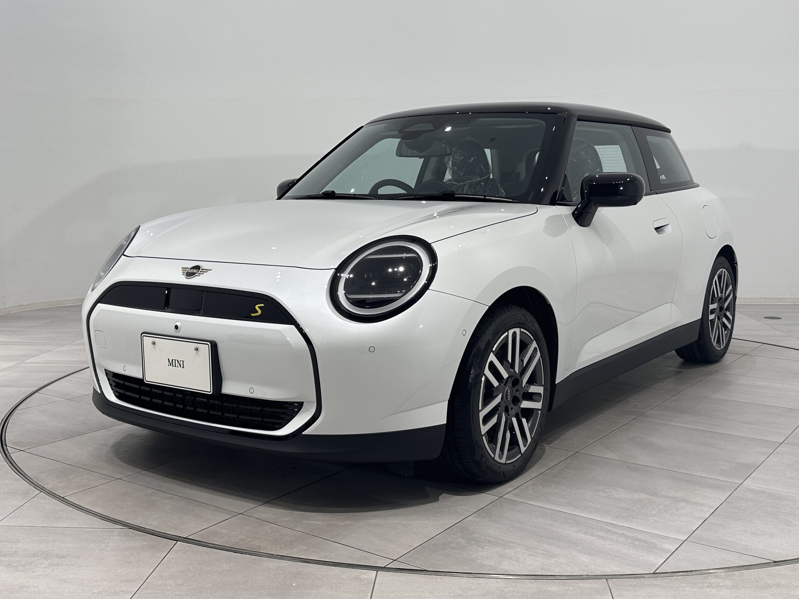 【新車】THE NEW MINI COOPER SE.