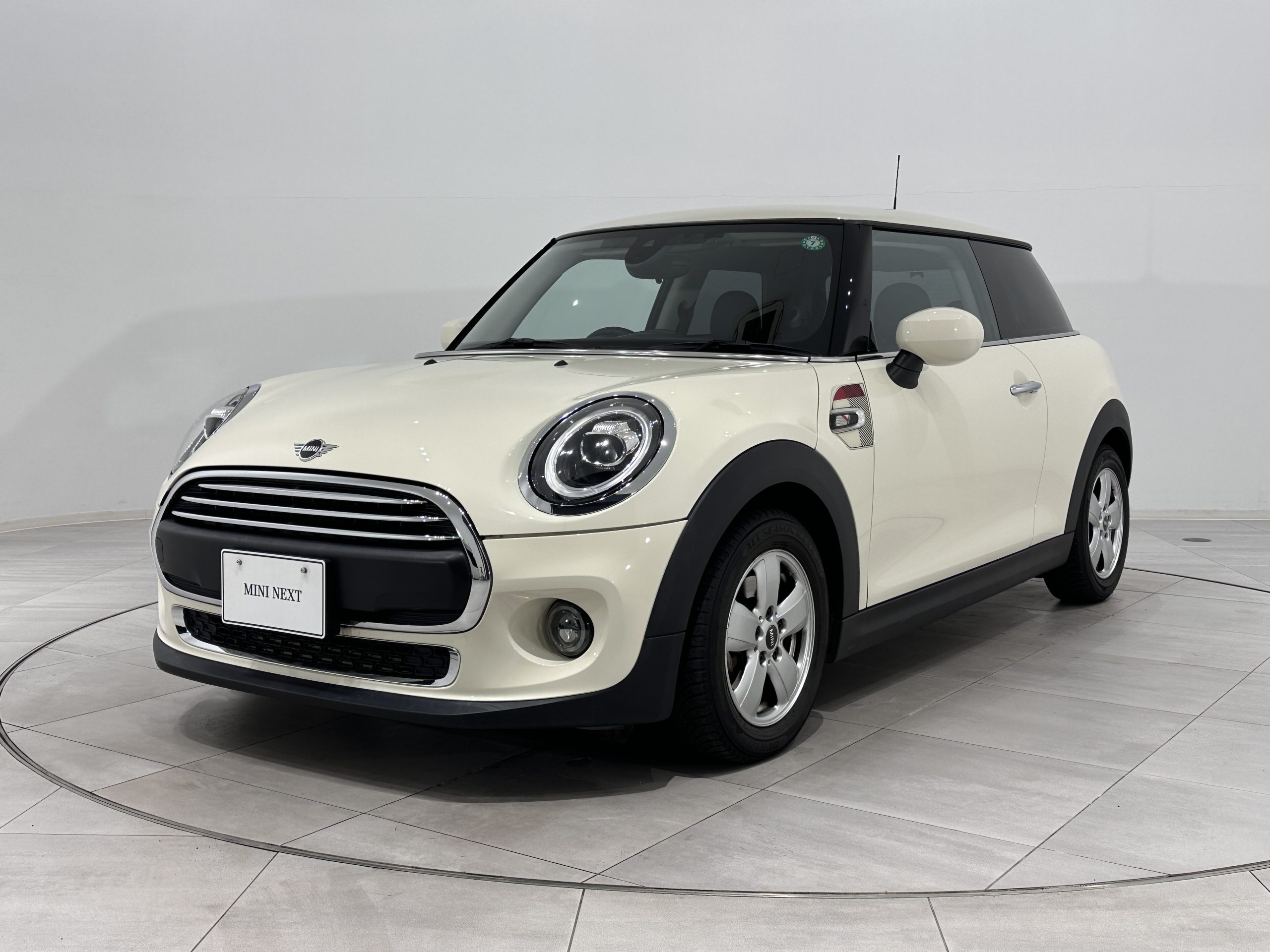 MINI ONE 3 DOOR VICTORIA.