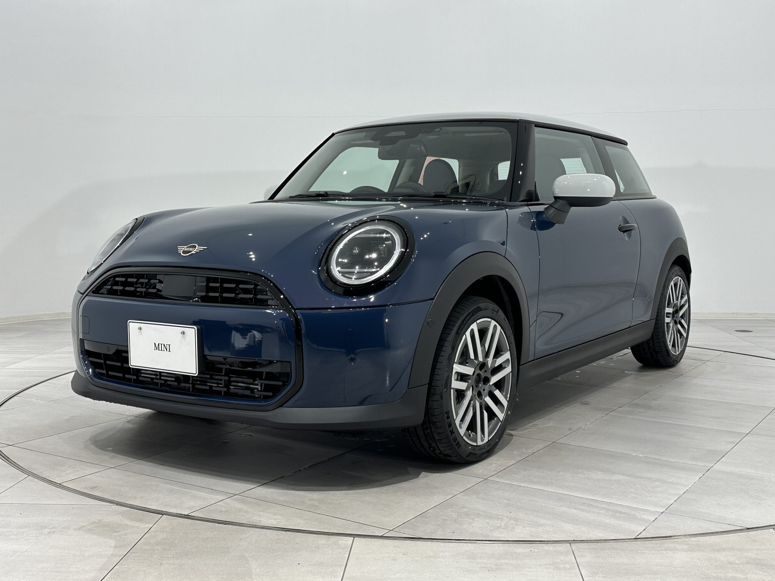 【新車】THE NE MINI COOPER C 3DOOR