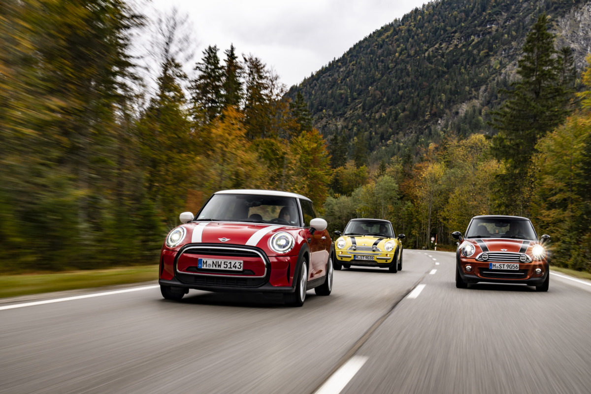 クラシックミニとBMW MINIは何が違うの？