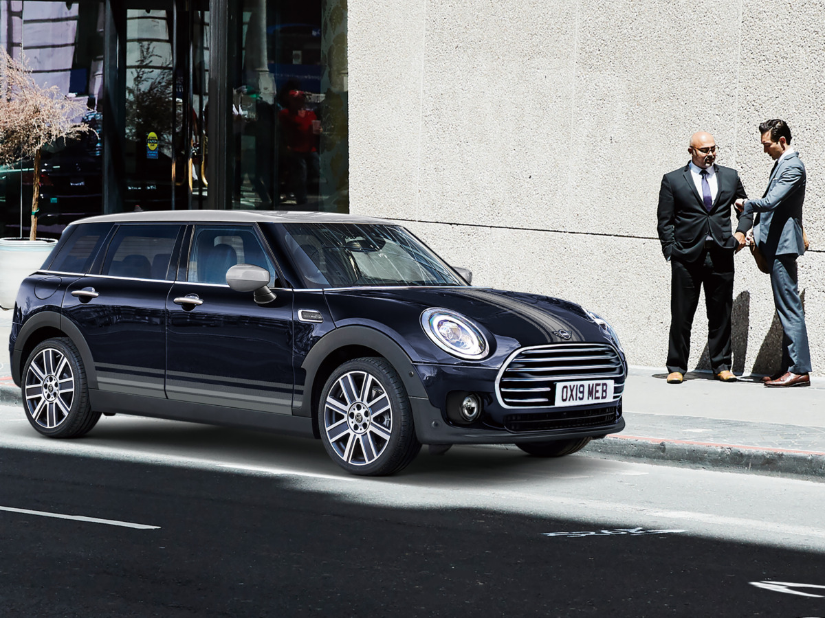 英国紳士をモチーフにデザインされたミニクラブマンの特別仕様車