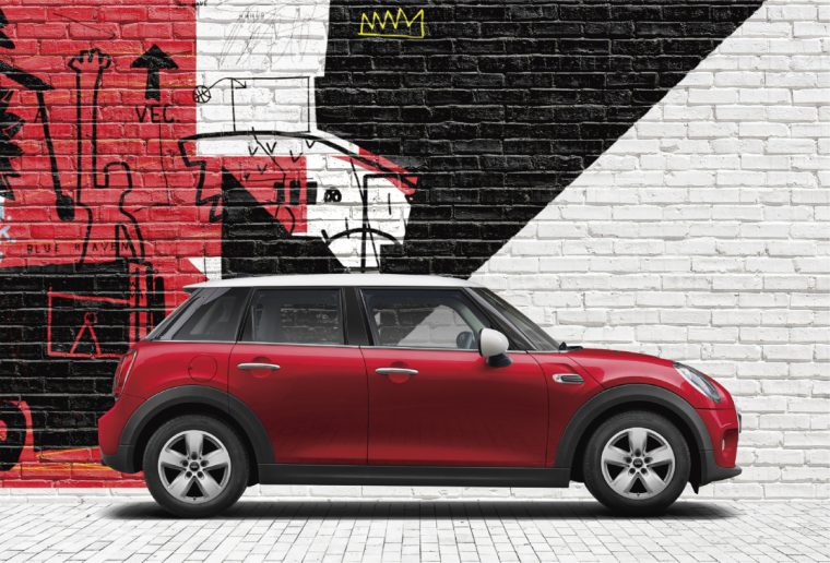 ミニ3ドア、5ドアの特別仕様車MINI Southwark（ミニ・サザーク）が発売