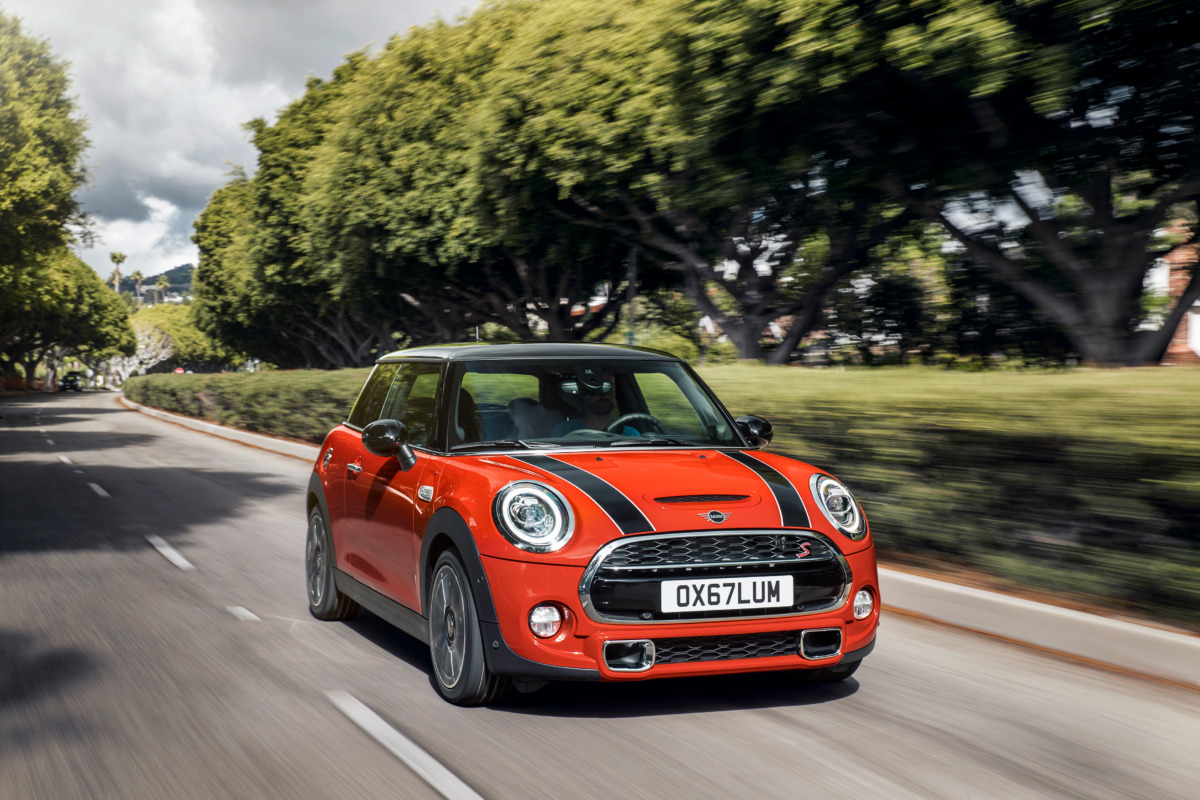 ミニ3ドア（F56）の特徴