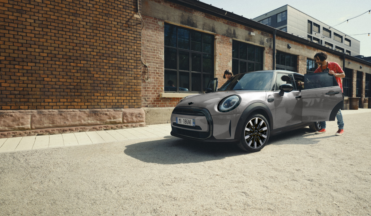 ミニ カムデンエディションがミニ3ドア・5ドアに登場！
