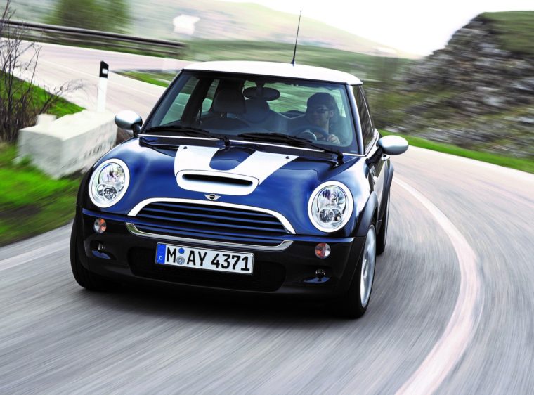 ミニチェックメイト、特別仕様車として登場