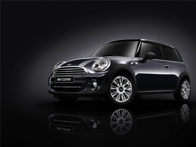 ミニ クリスタル。クーパー、クーパーSにて期間限定発売