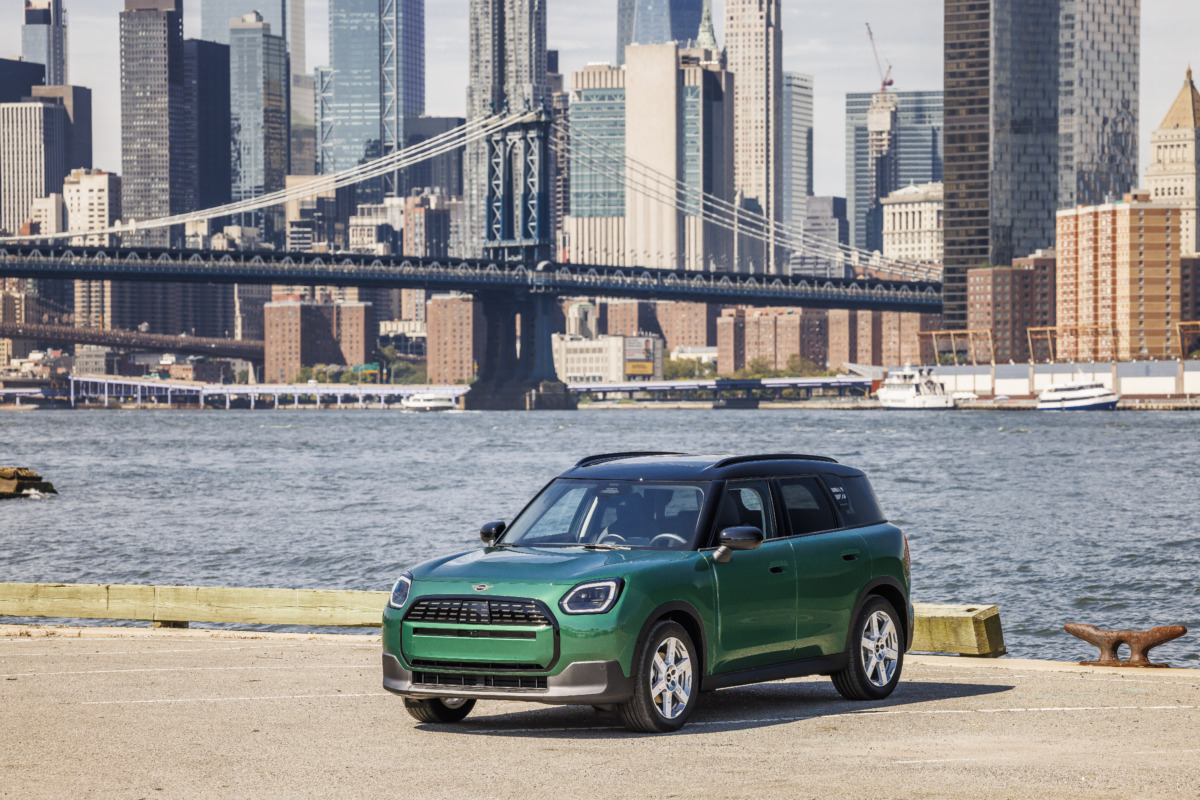 7年ぶりのフルモデルチェンジ！ 新型ミニカントリーマン（U25）がついに登場！